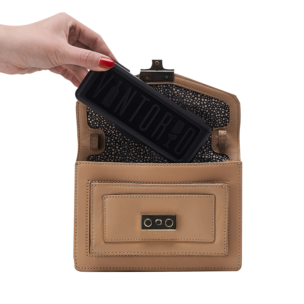 vintorio wine aerator pourer - premium aerating pourer and decanter spout (black) carrying case in bag