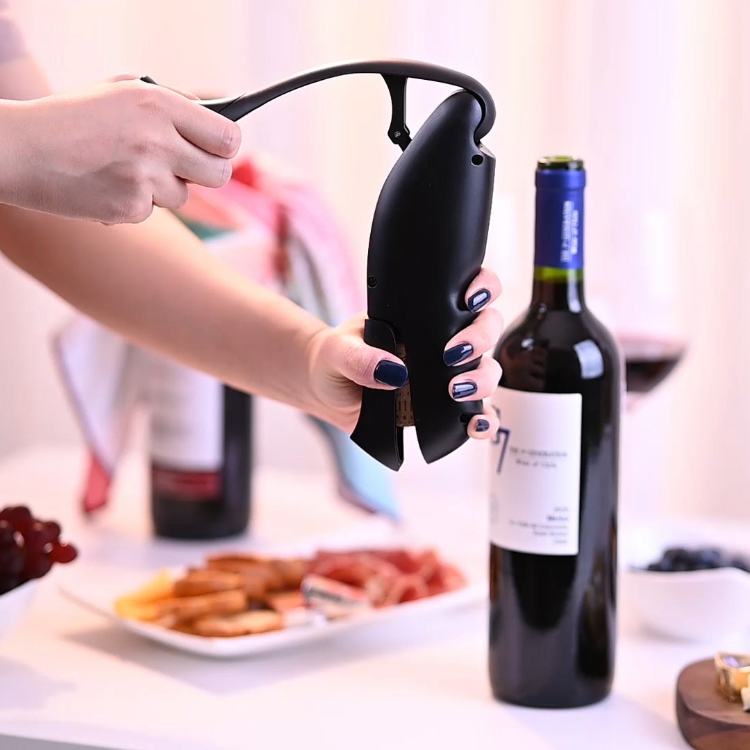 How to Use the Vintorio Stiletto Wine Opener