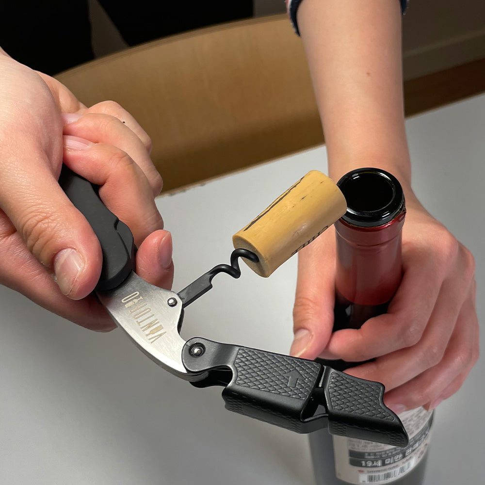 Vintorio Waiter's Corkscrew with a Rubber Cork