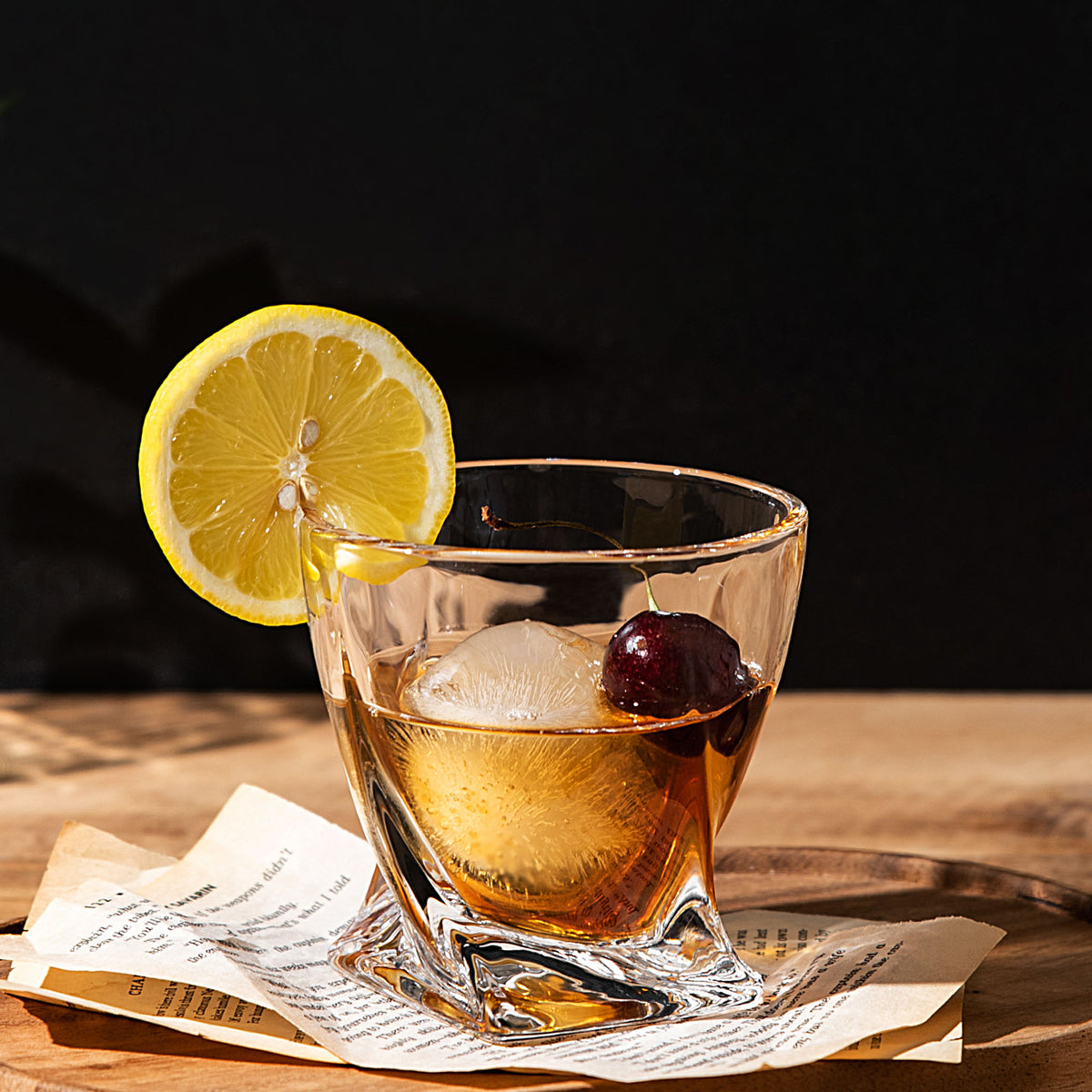 Vintorio GoodGlassware Swirl Whiskey Glasses (Set of 4)